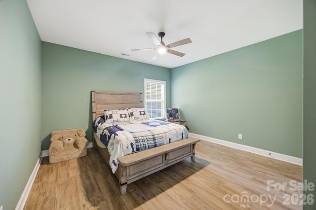 130 Lakeshore Hills Drive, Mooresville, NC 28117