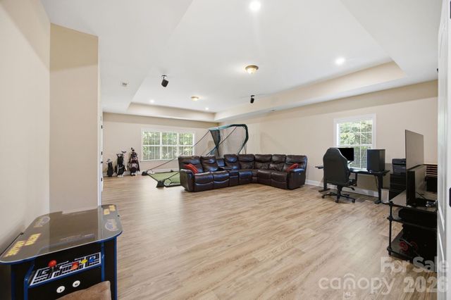130 Lakeshore Hills Drive, Mooresville, NC 28117