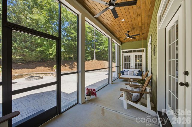 130 Lakeshore Hills Drive, Mooresville, NC 28117