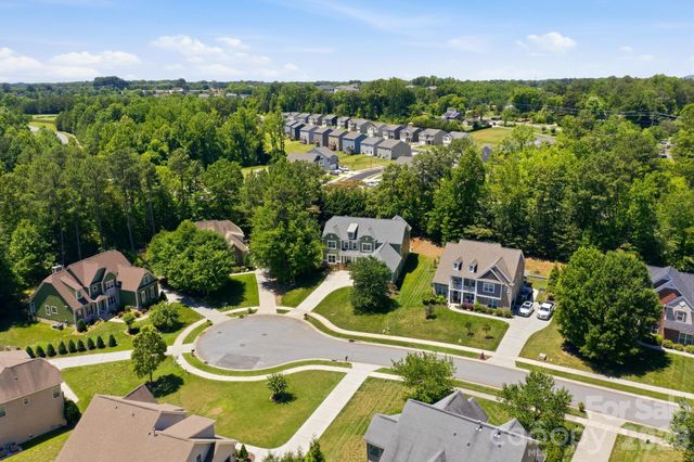 130 Lakeshore Hills Drive, Mooresville, NC 28117