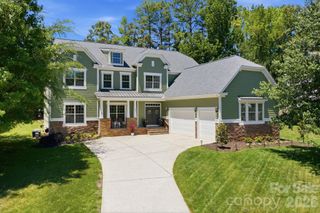 130 Lakeshore Hills Drive, Mooresville, NC 28117