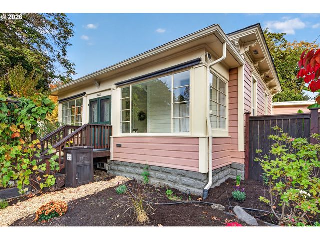 841 JACKSON St, Eugene, OR 97402