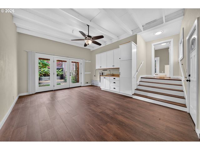 841 JACKSON St, Eugene, OR 97402