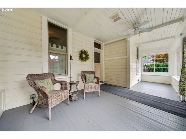 841 JACKSON St, Eugene, OR 97402