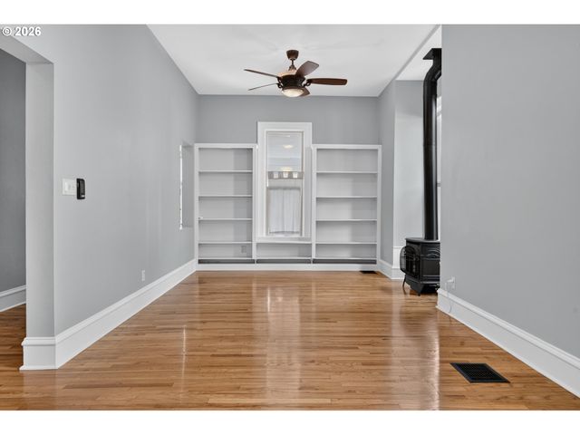 841 JACKSON St, Eugene, OR 97402