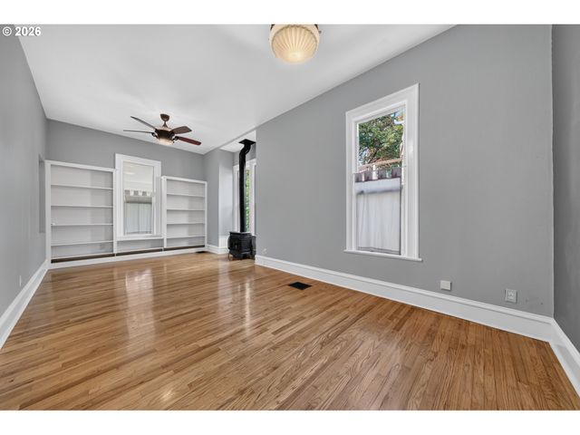 841 JACKSON St, Eugene, OR 97402