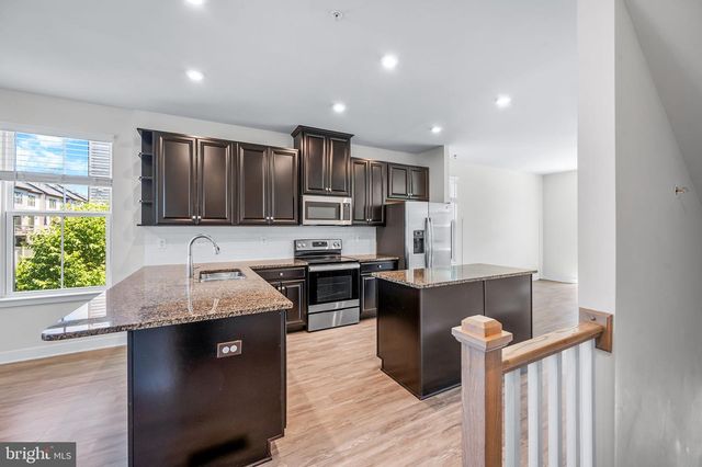 530 LEVANNA LN, Glen Burnie, MD 21060