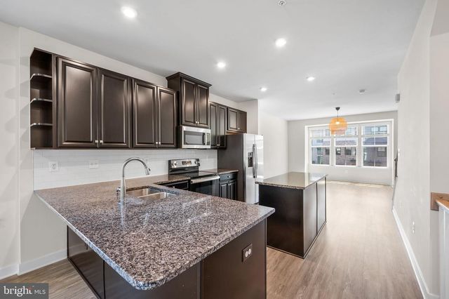 530 LEVANNA LN, Glen Burnie, MD 21060