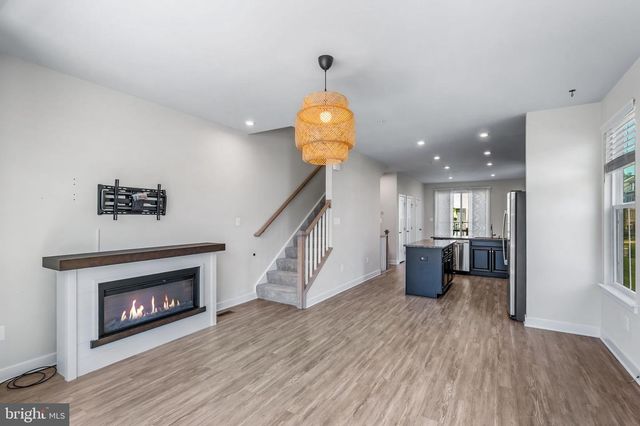530 LEVANNA LN, Glen Burnie, MD 21060