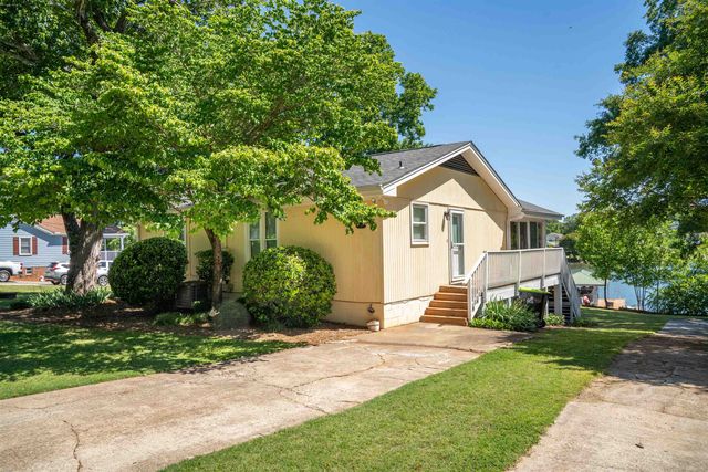 183 Lakeview Drive, Inman, SC 29349