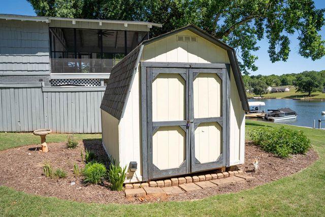 183 Lakeview Drive, Inman, SC 29349