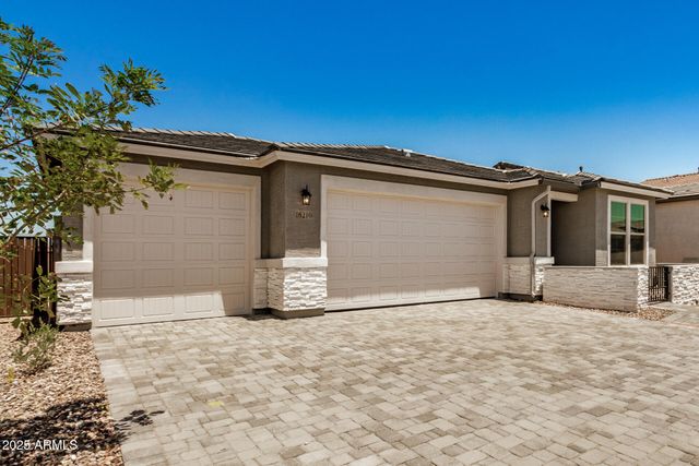 18210 W HESS Street, Goodyear, AZ 85338