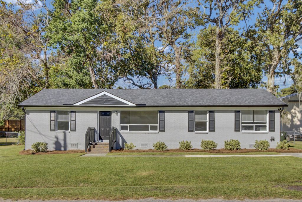 235 Mary Scott Drive, Goose Creek, SC 29445