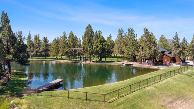 6268 W HWY 126 Highway, Redmond, OR 97756