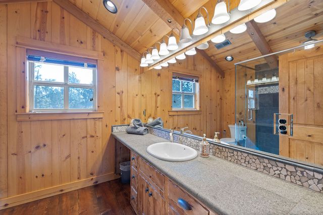 6268 W HWY 126 Highway, Redmond, OR 97756