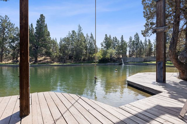 6268 W HWY 126 Highway, Redmond, OR 97756