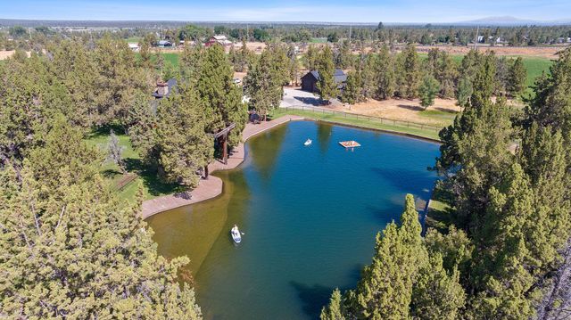 6268 W HWY 126 Highway, Redmond, OR 97756