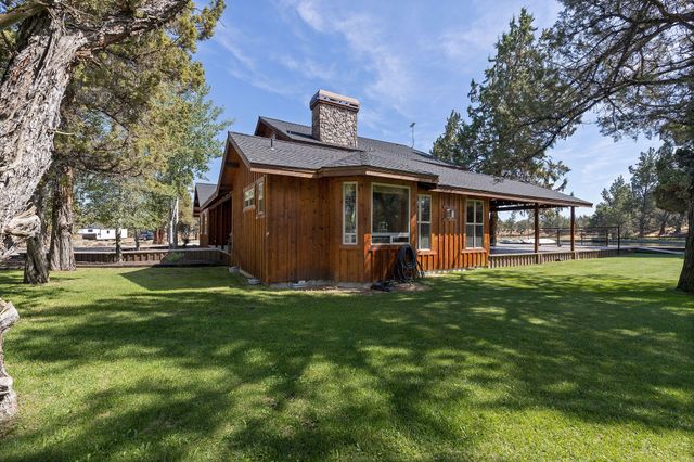 6268 W HWY 126 Highway, Redmond, OR 97756