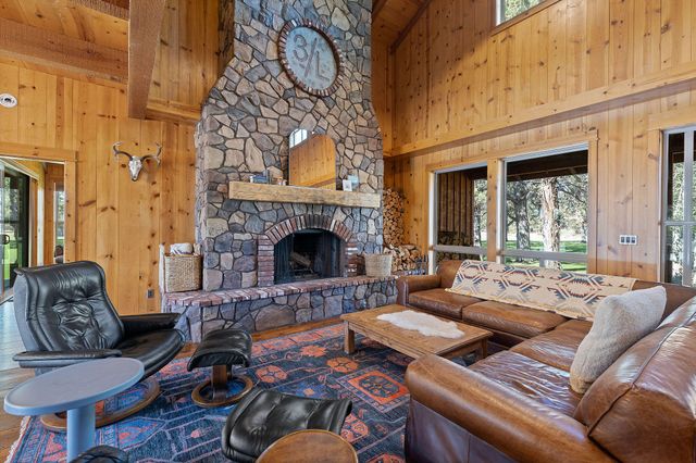 6268 W HWY 126 Highway, Redmond, OR 97756