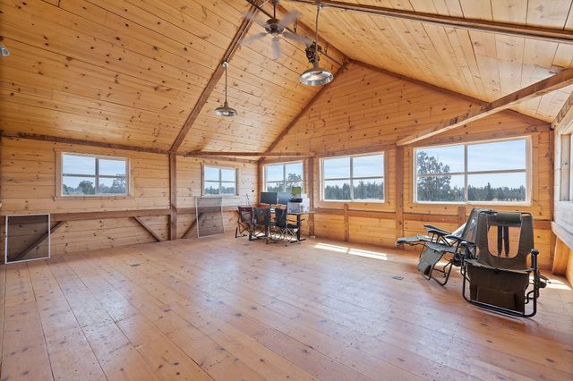 6268 W HWY 126 Highway, Redmond, OR 97756