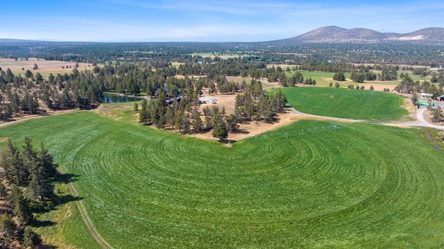 6268 W HWY 126 Highway, Redmond, OR 97756