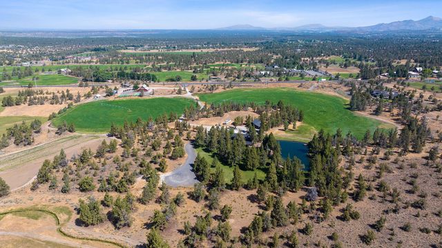 6268 W HWY 126 Highway, Redmond, OR 97756