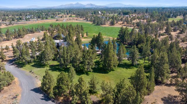 6268 W HWY 126 Highway, Redmond, OR 97756