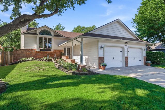 11803 W Rolling Hills Dr., Wichita, KS 67212