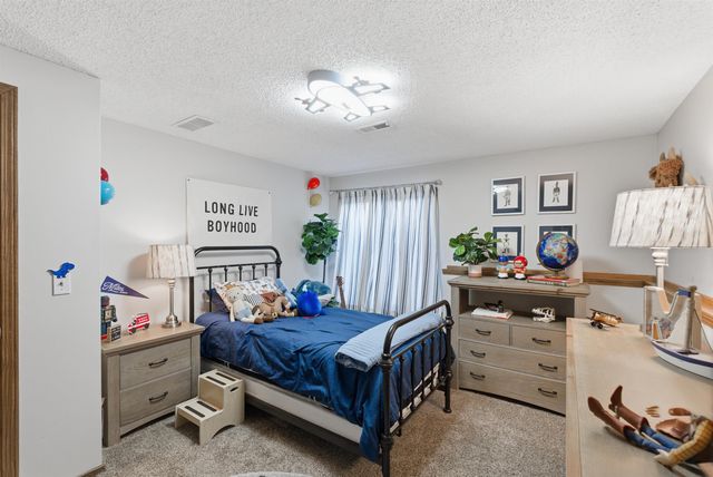 11803 W Rolling Hills Dr., Wichita, KS 67212