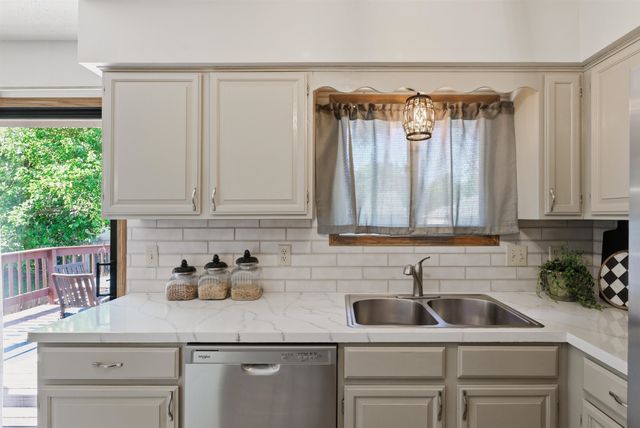 11803 W Rolling Hills Dr., Wichita, KS 67212