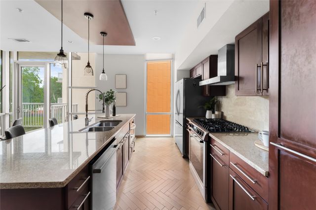 1600 Barton Springs RD 5301, Austin, TX 78704
