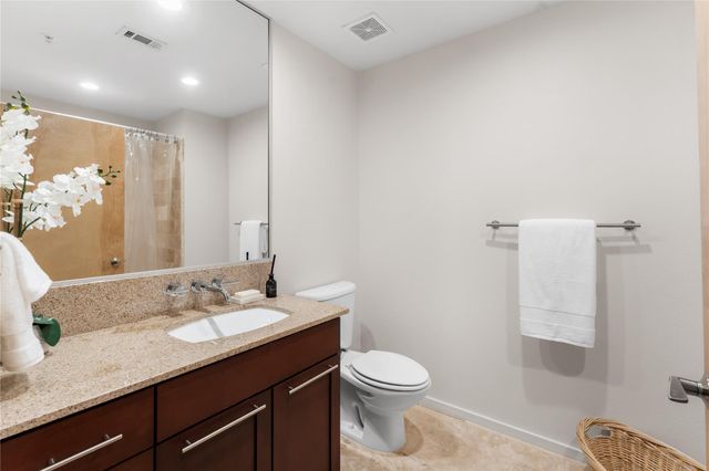 1600 Barton Springs RD 5301, Austin, TX 78704