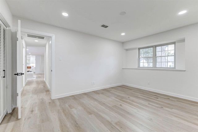 9923 Emnora Lane, Houston, TX 77080