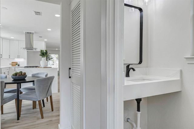 9923 Emnora Lane, Houston, TX 77080