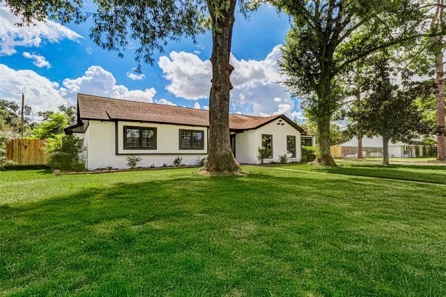 9923 Emnora Lane, Houston, TX 77080