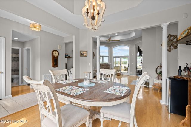 413 Pelican Harbor Road, Beaufort, NC 28516