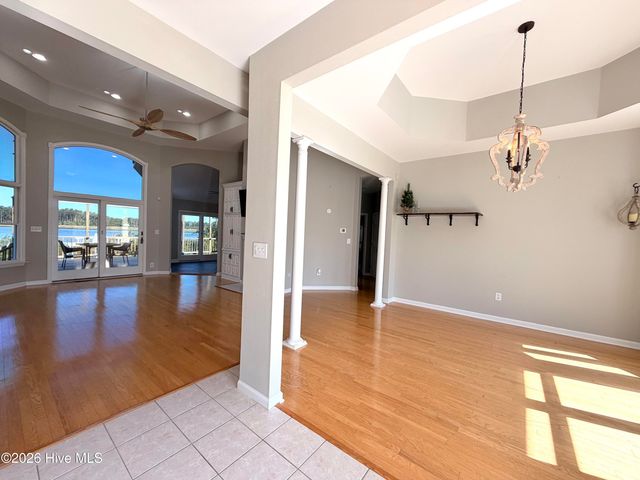 413 Pelican Harbor Road, Beaufort, NC 28516