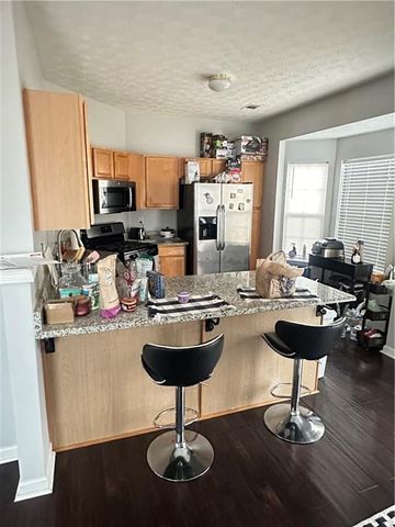 73 TIMBER MIST Lane, Lawrenceville, GA 30045