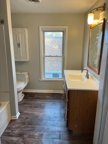 702 E Joliet Street, Ottawa, IL 61350