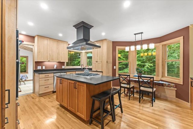 14 Beechwood Lane, Jericho, VT 05465