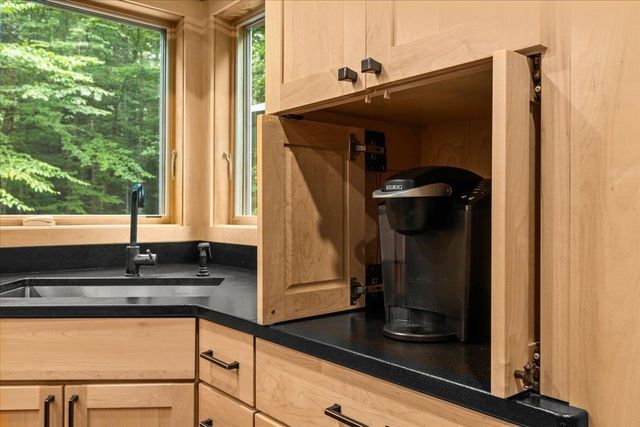14 Beechwood Lane, Jericho, VT 05465