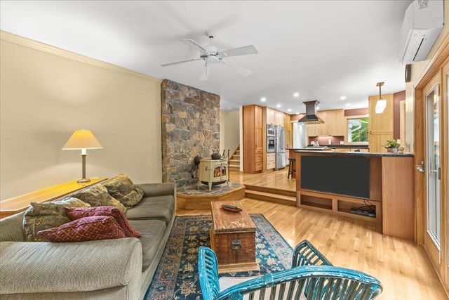14 Beechwood Lane, Jericho, VT 05465