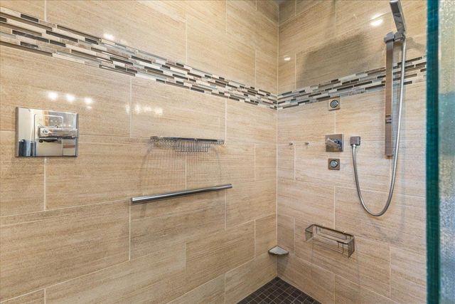 14 Beechwood Lane, Jericho, VT 05465