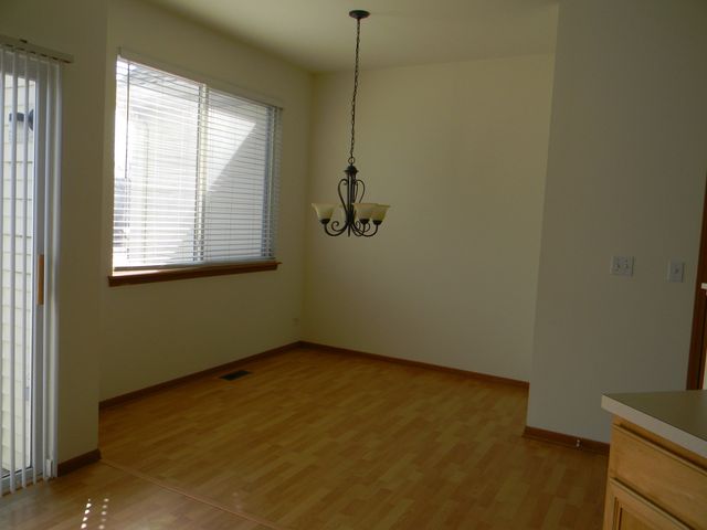 1542 Sauganash Court, Gurnee, IL 60031