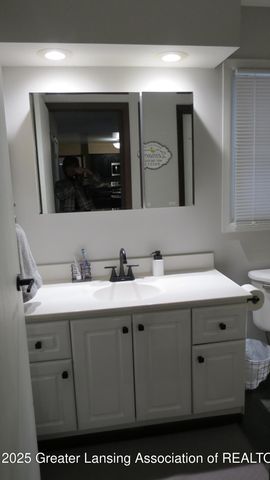 2327 W Taft Road, St. Johns, MI 48879