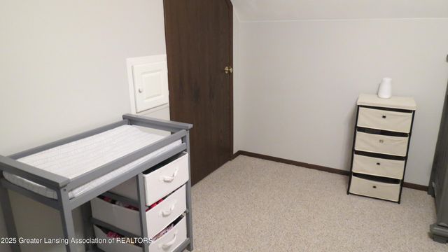 2327 W Taft Road, St. Johns, MI 48879