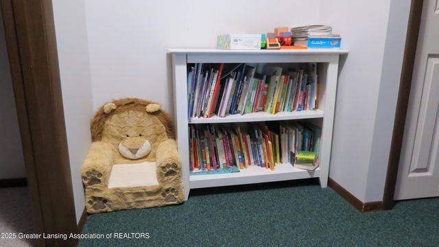 2327 W Taft Road, St. Johns, MI 48879