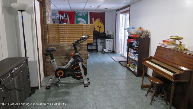 2327 W Taft Road, St. Johns, MI 48879