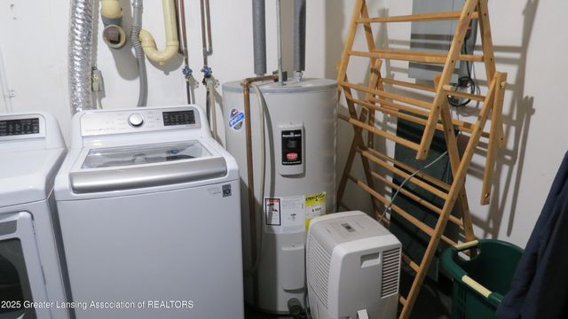 2327 W Taft Road, St. Johns, MI 48879