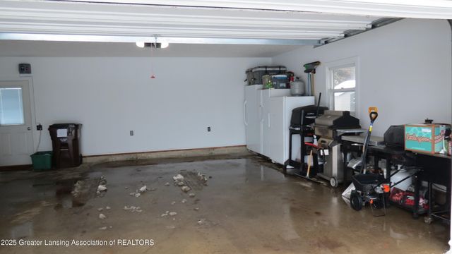 2327 W Taft Road, St. Johns, MI 48879